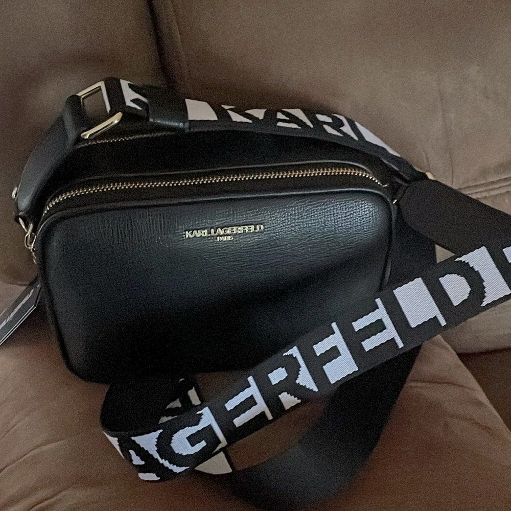 Karl Lagerfeld Paris, Mabelle cross-body camara bag .NWT